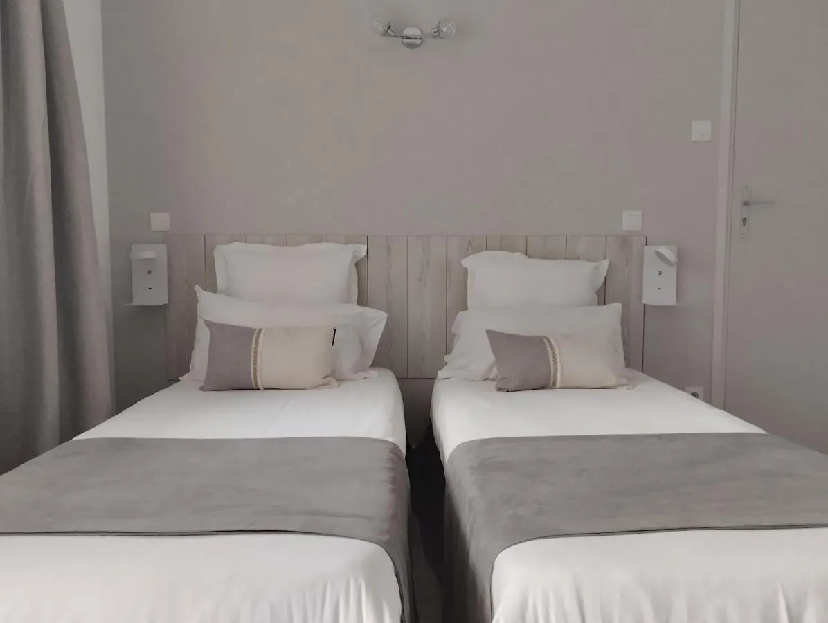 Hotel Le Vanséen Les Vans 3*,  France